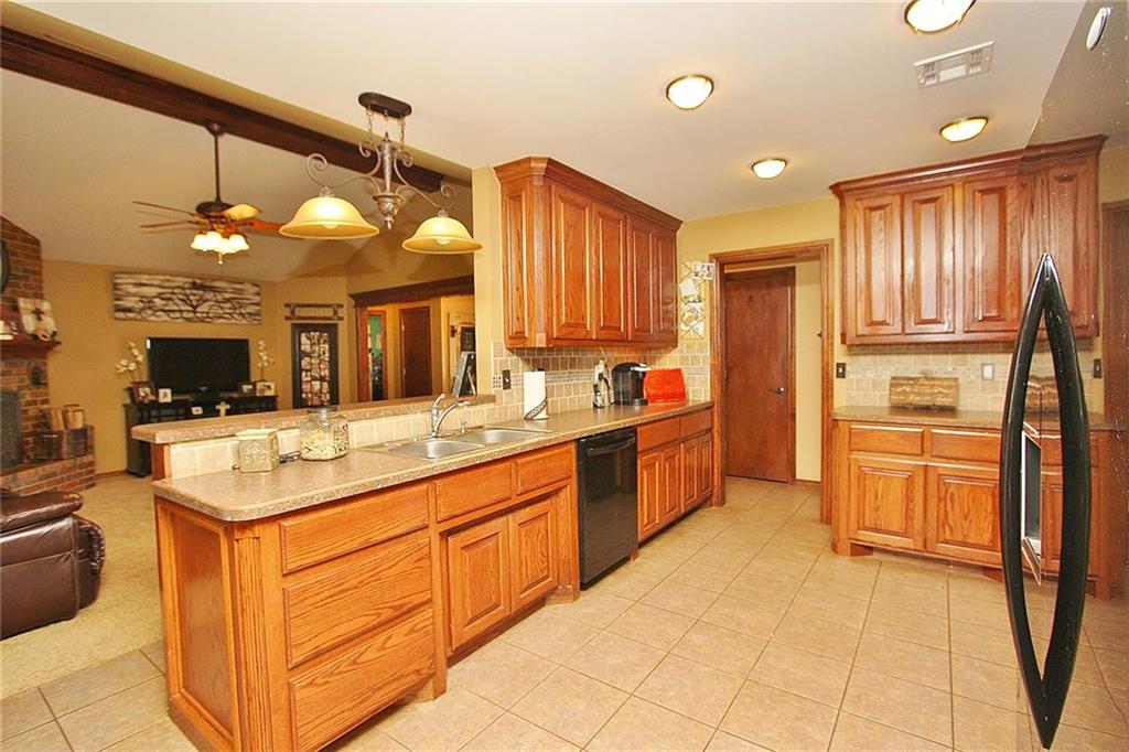 2402 County Road 1197, Tuttle, OK 73089 photo 8