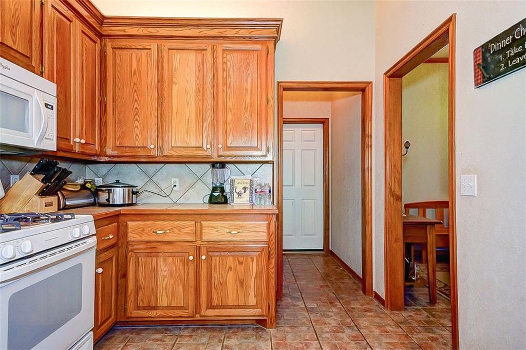 2013 Oak Dr, Moore, OK 73170 photo 13