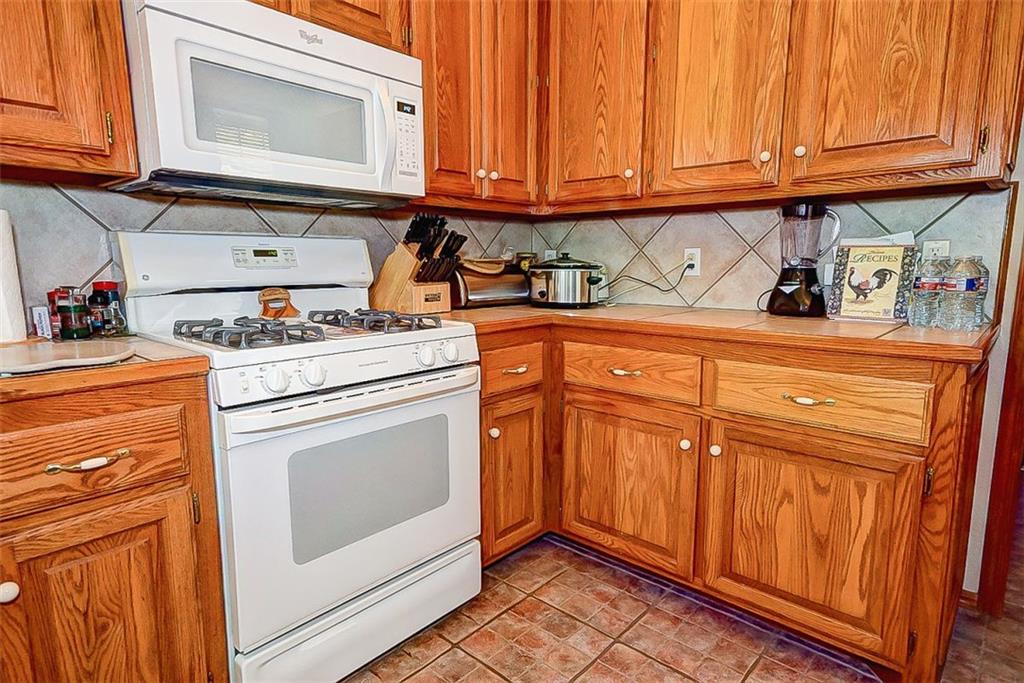 2013 Oak Dr, Moore, OK 73170 photo 12