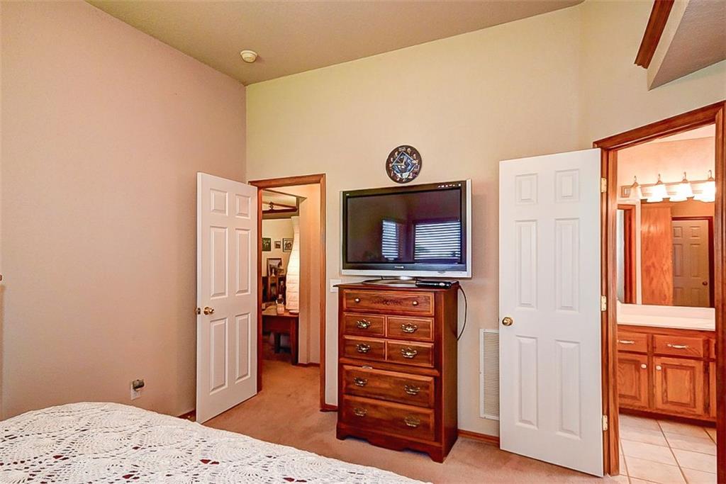 2013 Oak Dr, Moore, OK 73170 photo 15