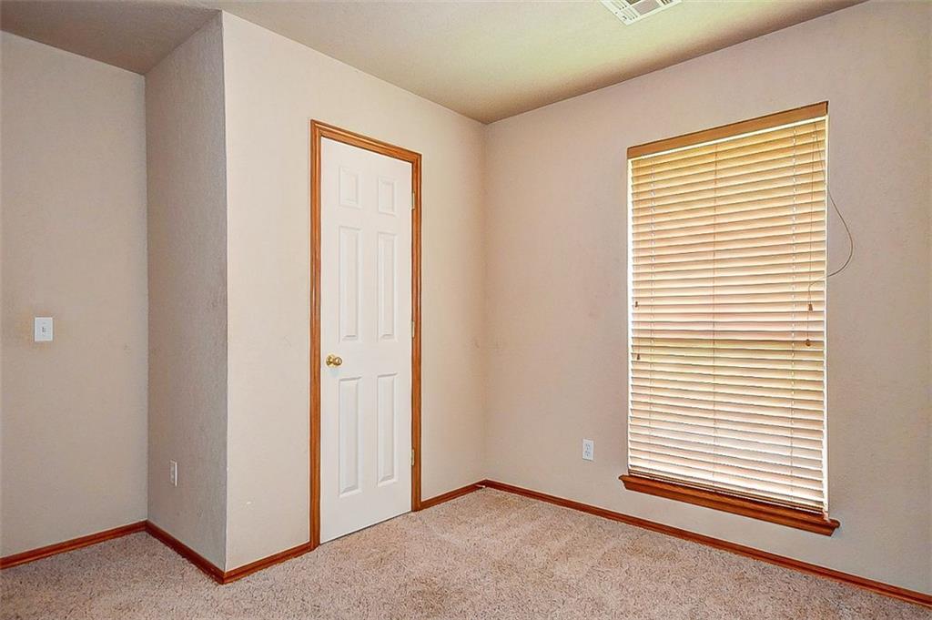 2013 Oak Dr, Moore, OK 73170 photo 19