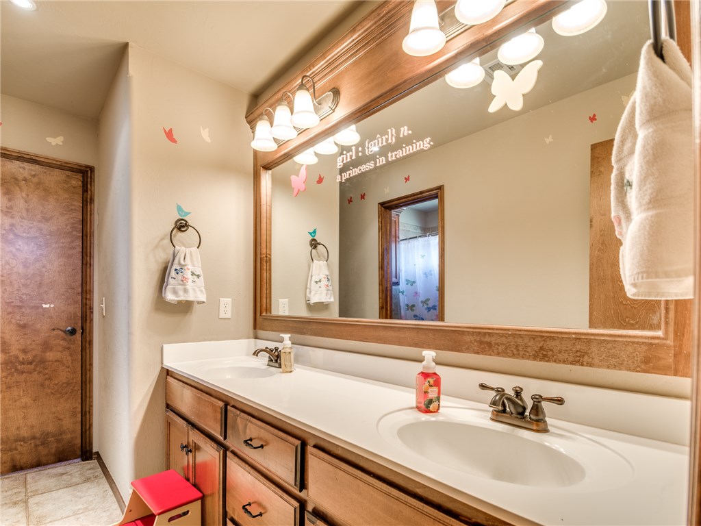 15212 Grayson Dr, Edmond, OK 73013 photo 31