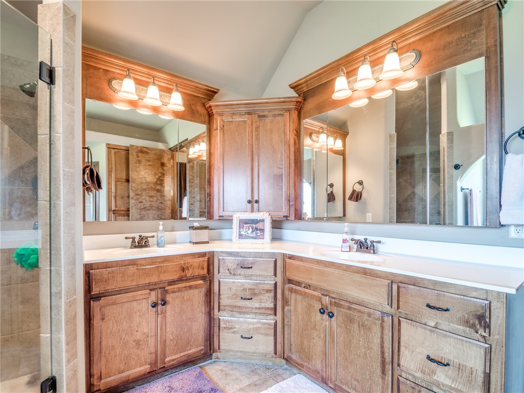 15212 Grayson Dr, Edmond, OK 73013 photo 26