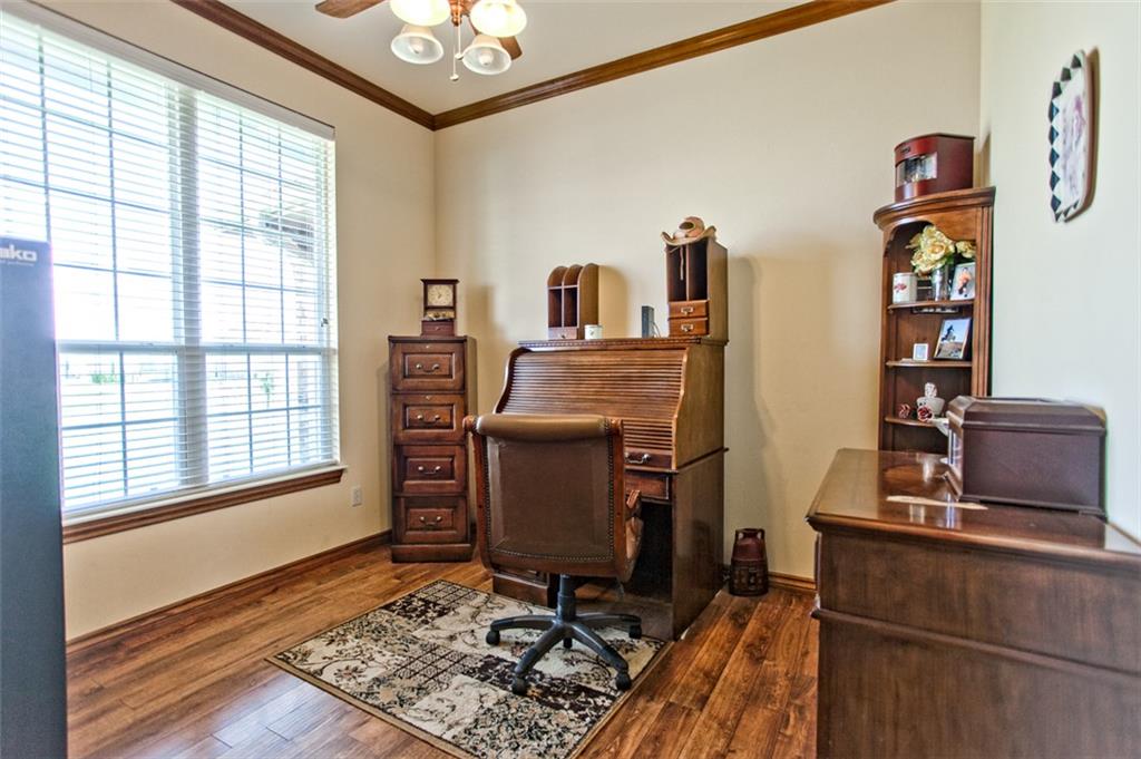 4203 Nugget Ln, Tuttle, OK 73089 photo 9