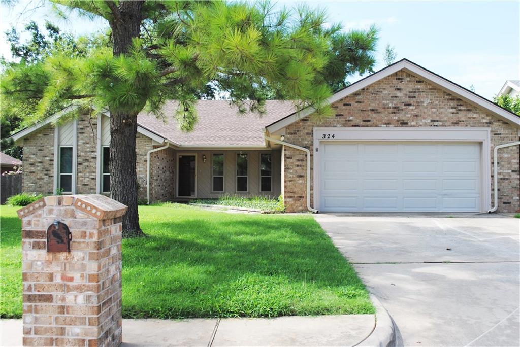 324 E Platt Dr, Yukon, OK 73099 photo 1