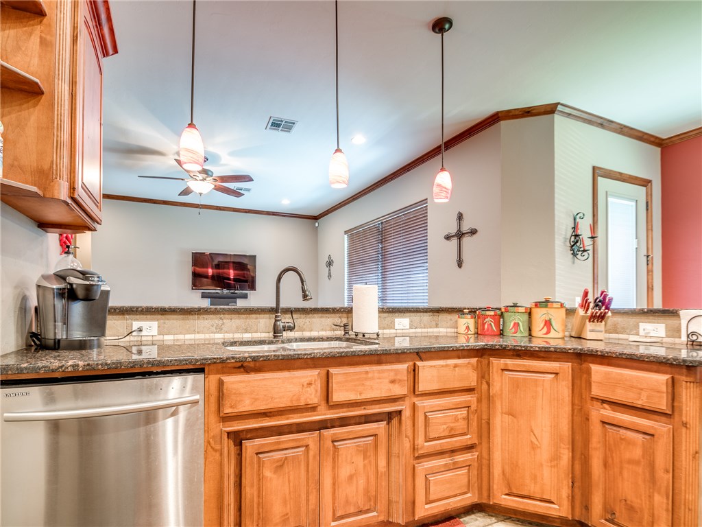 31309 Redskin Rd, Mcloud, OK 74851 photo 15