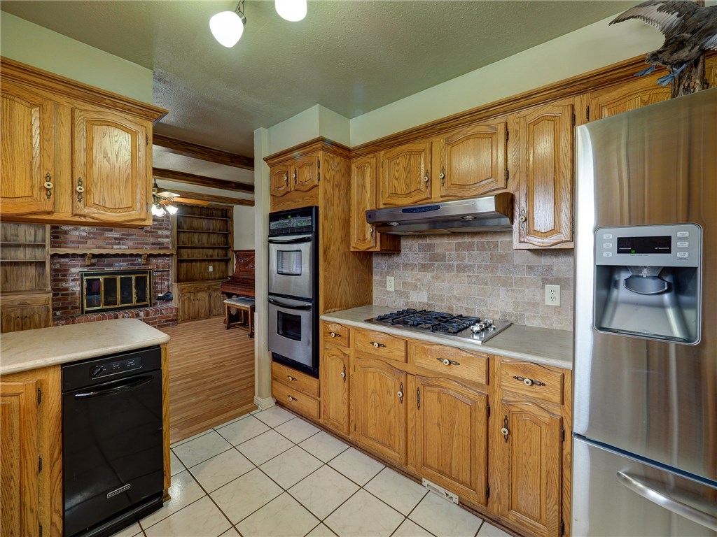 3432 Baird Dr, Edmond, OK 73013 photo 3