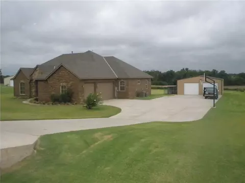 1201 Prairie Mdw, Tuttle, OK 73089 photo 2