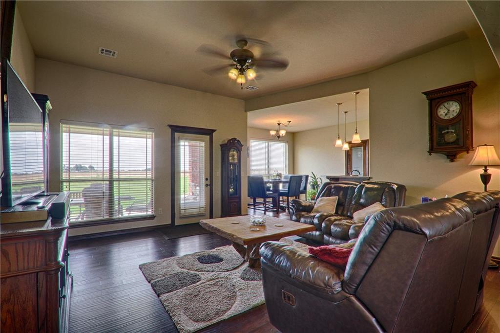 10 Southpointe Ave, Tuttle, OK 73089 photo 6