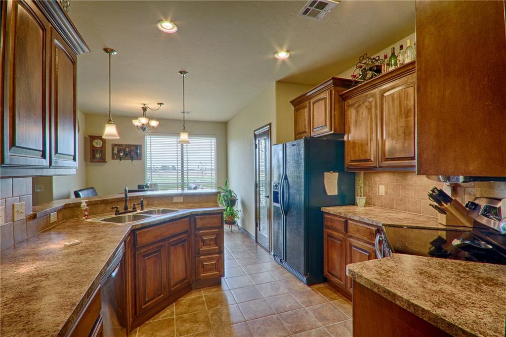 10 Southpointe Ave, Tuttle, OK 73089 photo 13