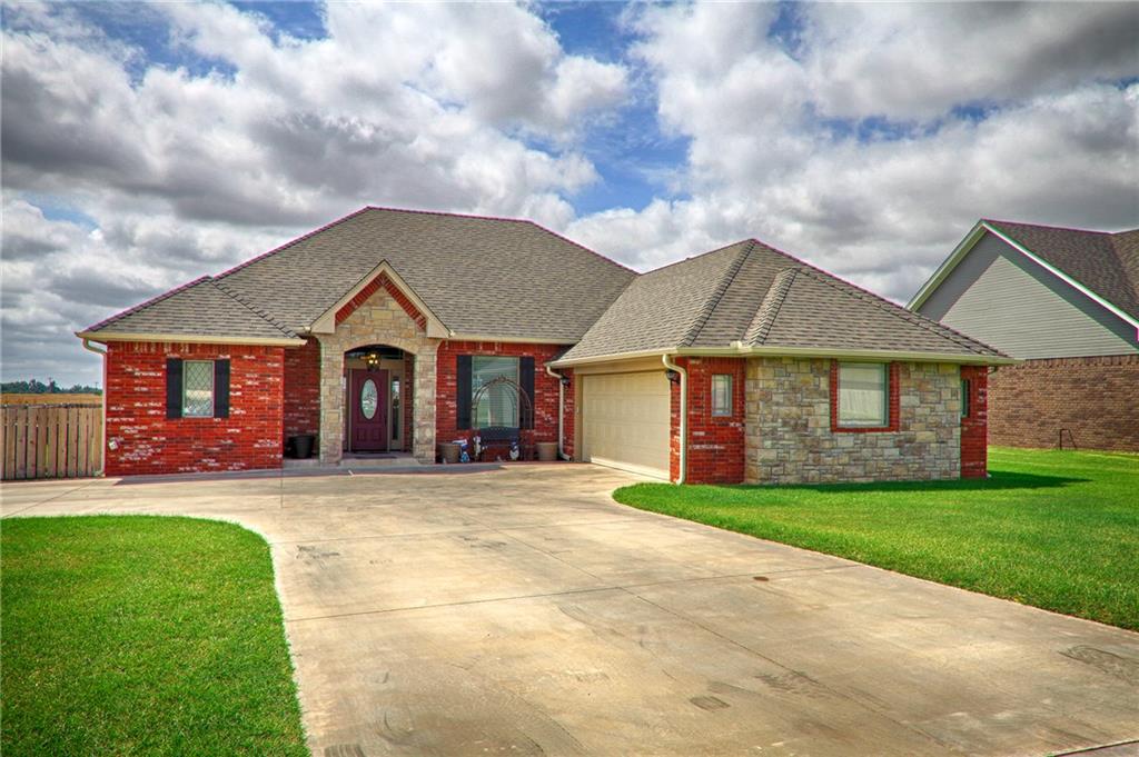 10 Southpointe Ave, Tuttle, OK 73089 photo 3