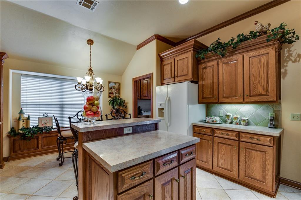 3208 SE 33rd, Moore, OK 73165 photo 6