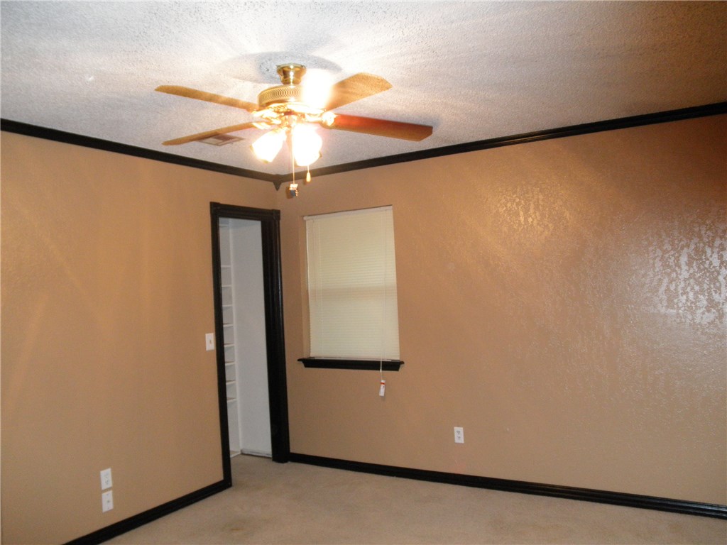 420 Echo Ln, Harrah, OK 73045 photo 25