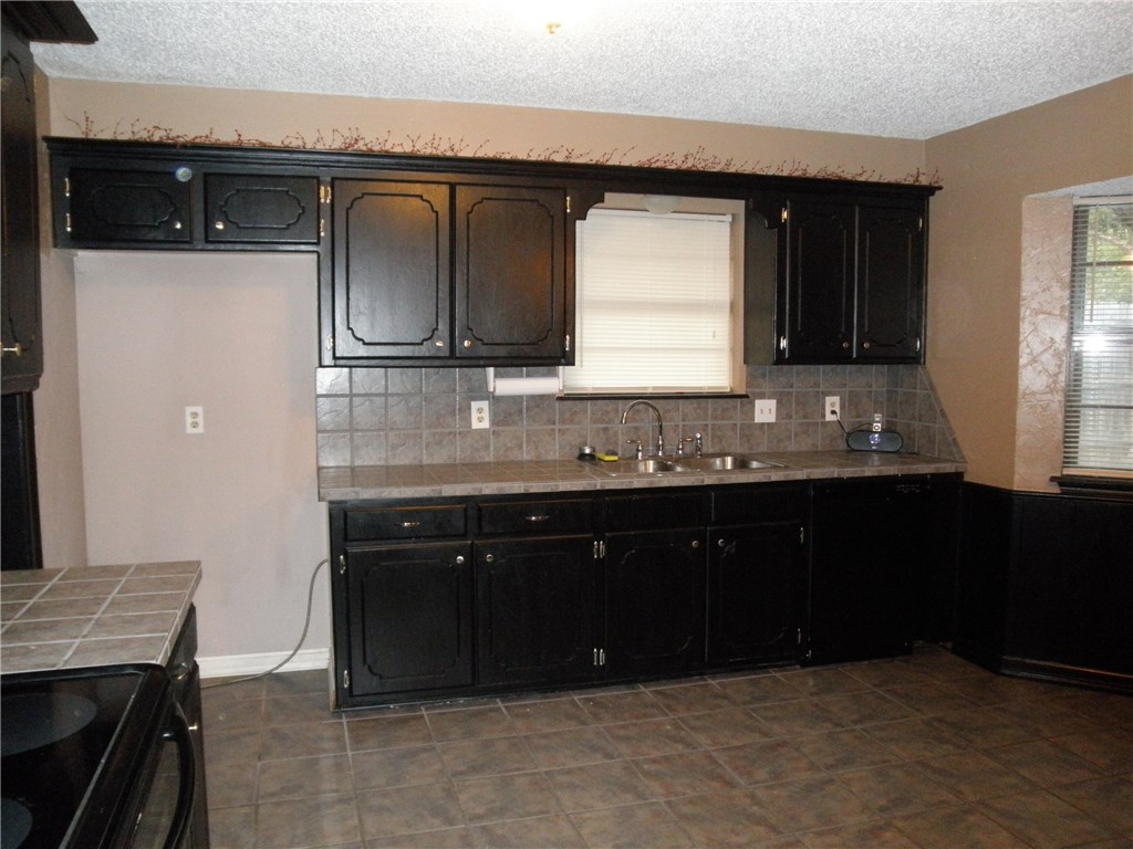420 Echo Ln, Harrah, OK 73045 photo 14