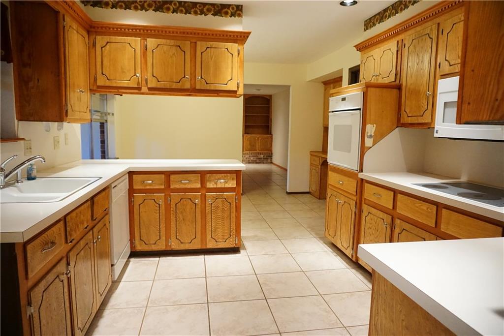 1323 Spruce Dr, Norman, OK 73072 photo 7