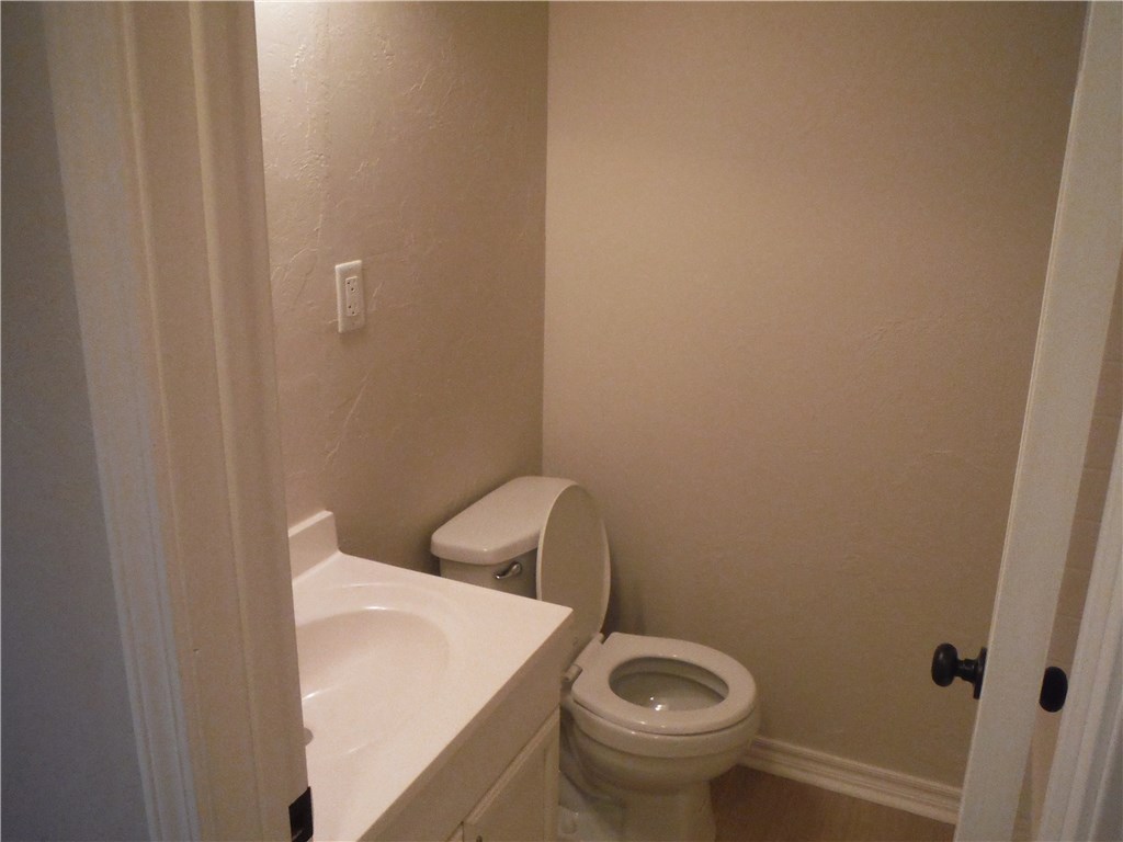 7115 NW 45th, Bethany, OK 73008 photo 10