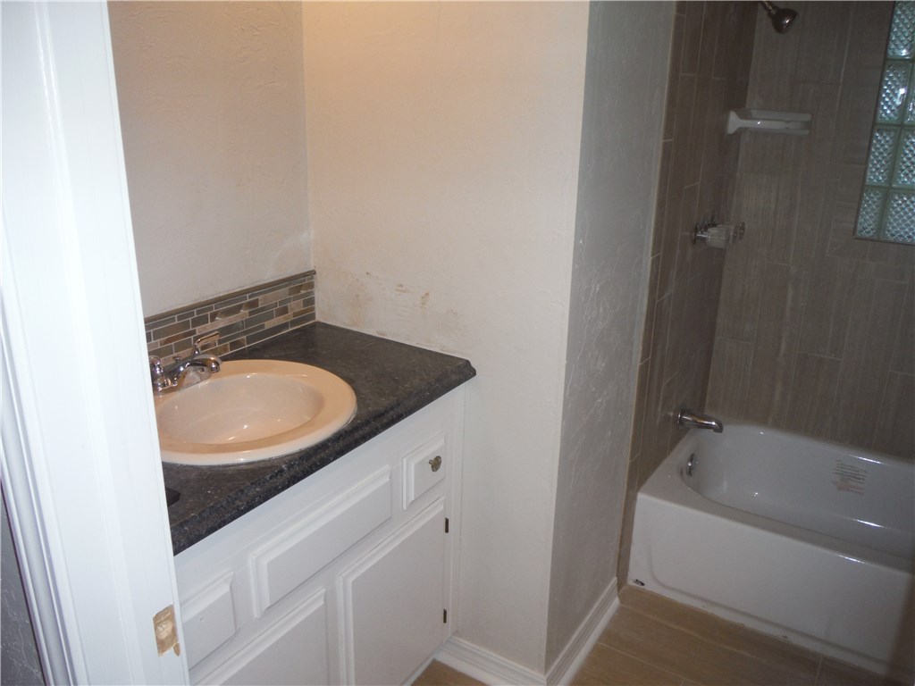 7115 NW 45th, Bethany, OK 73008 photo 5