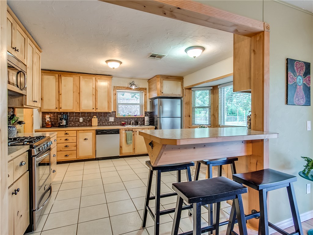 508 Echo Ln, Harrah, OK 73045 photo 10