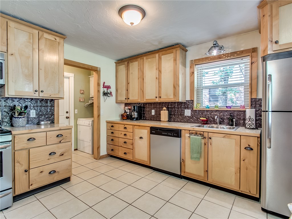 508 Echo Ln, Harrah, OK 73045 photo 8