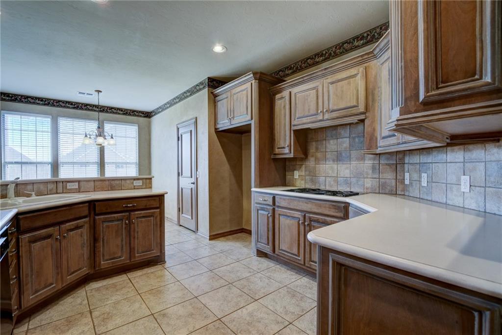 1716 Apache Trl, Edmond, OK 73003 photo 10