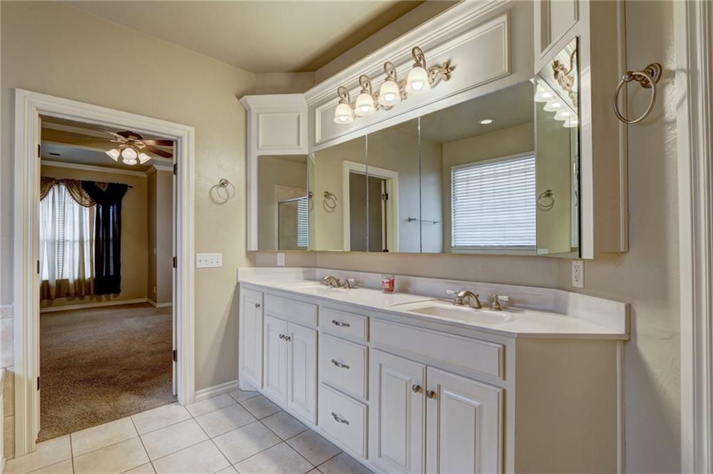 1716 Apache Trl, Edmond, OK 73003 photo 24