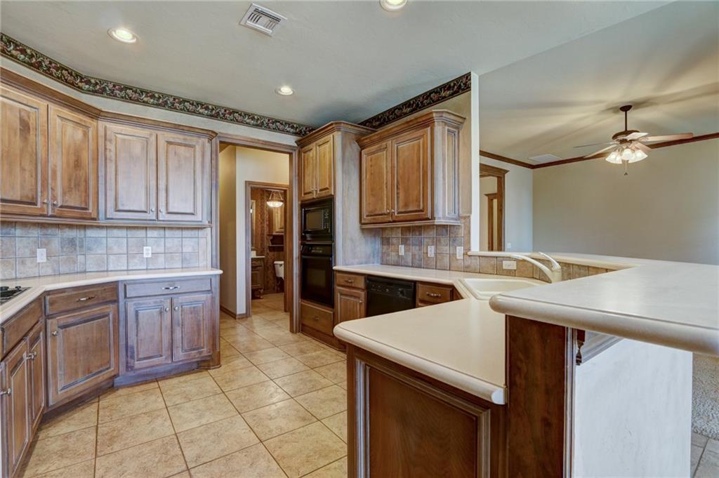 1716 Apache Trl, Edmond, OK 73003 photo 9