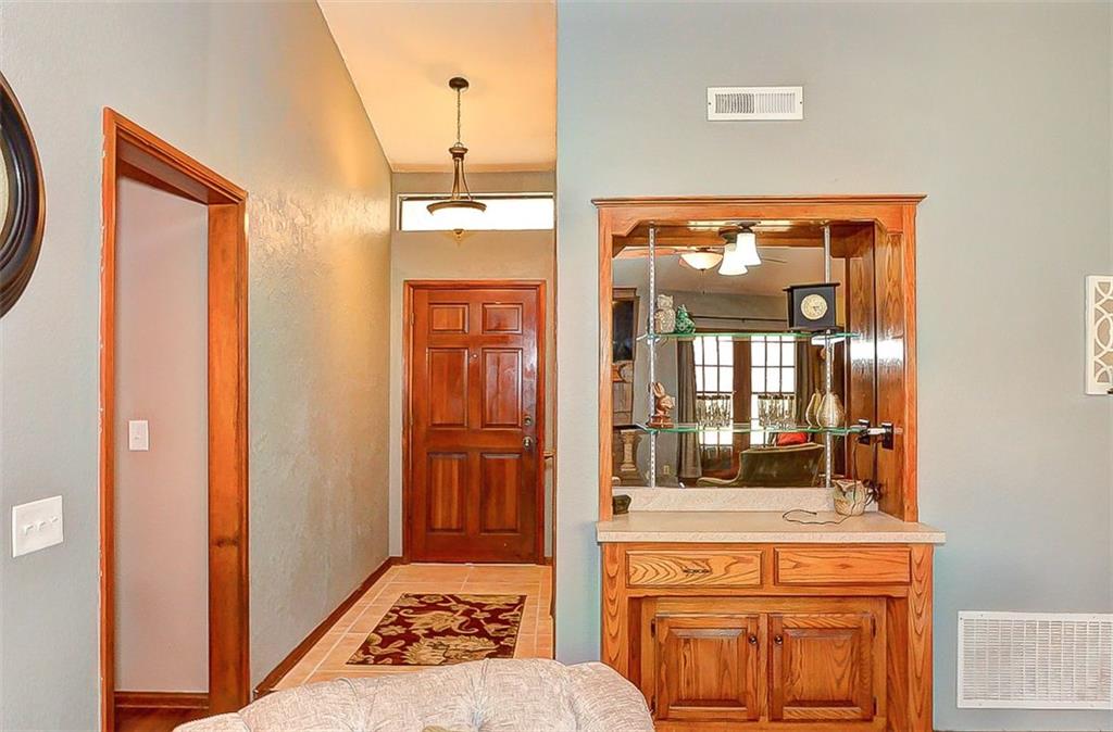 2301 9th, Moore, OK 73160 photo 6