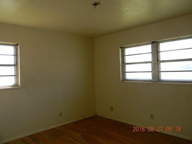 106 Suwanee, Burns Flat, OK 73624 photo 9