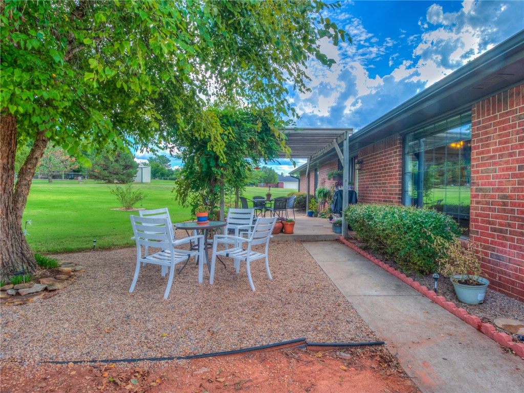 5602 E Case, Tuttle, OK 73089 photo 4