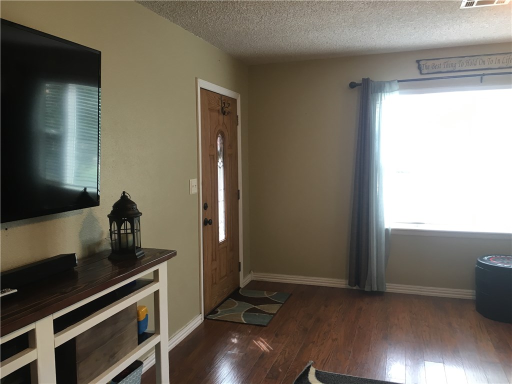 616 Windsor, Altus, OK 73521 photo 8