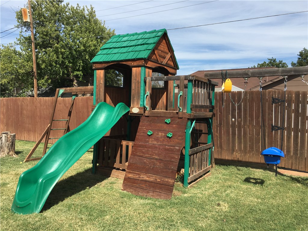 616 Windsor, Altus, OK 73521 photo 30