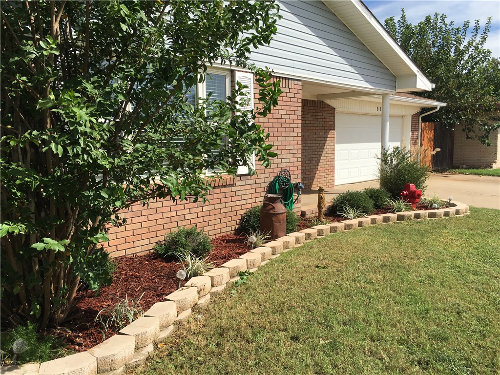 616 Windsor, Altus, OK 73521 photo 4