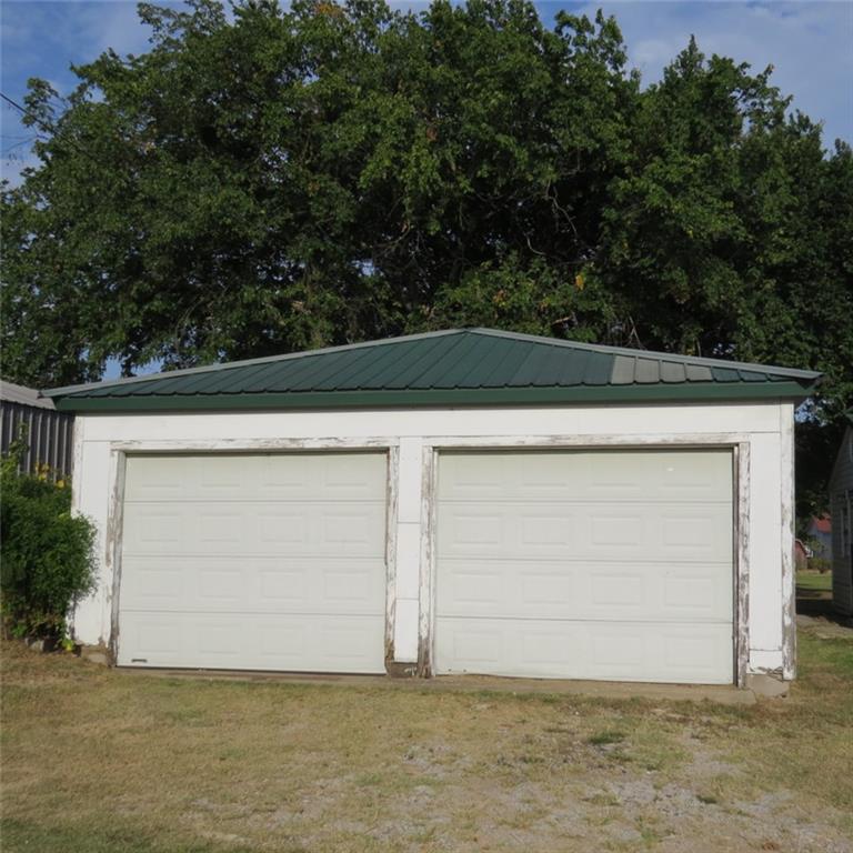 1110 Ayars Ave, Prague, OK 74864 photo 4