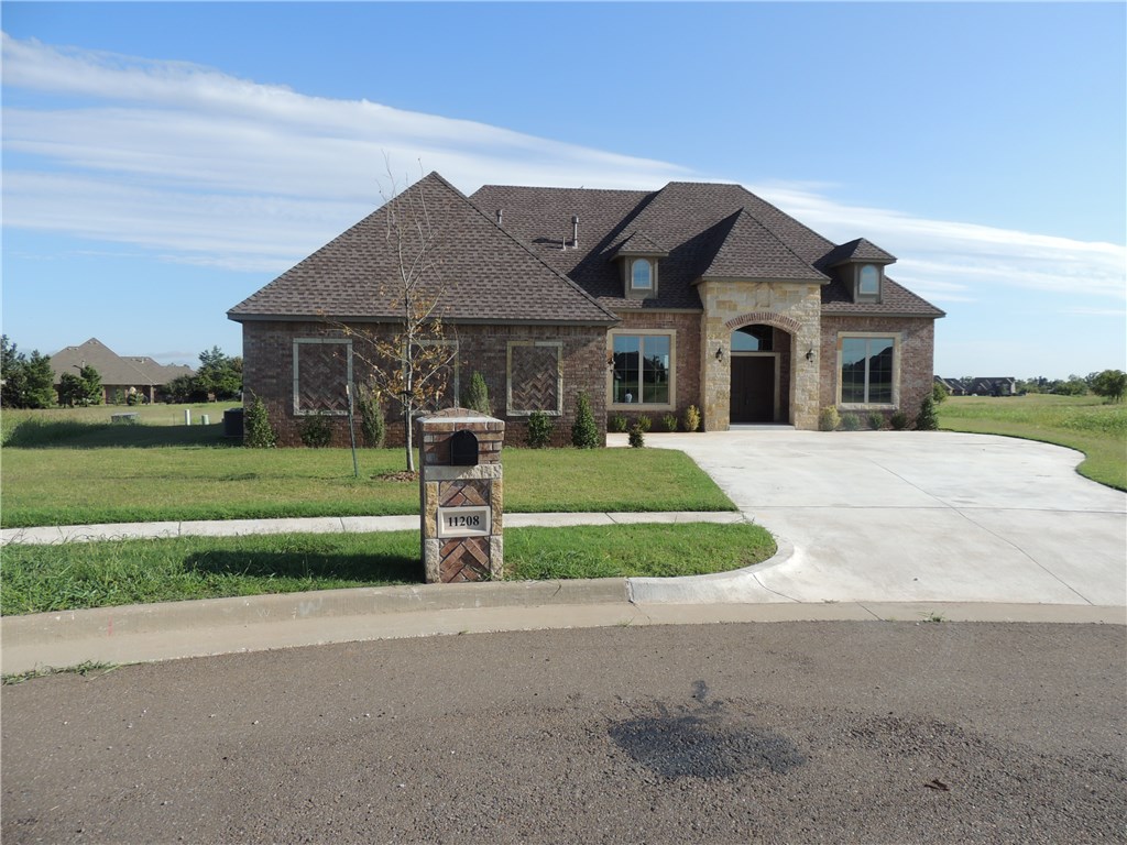 11208 Eagle Ct, Yukon, OK 73099 photo 1