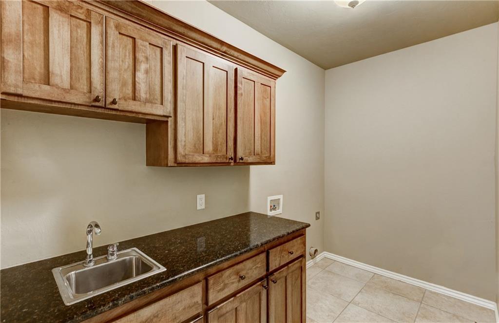 16612 Moorgate Ln, Edmond, OK 73012 photo 19