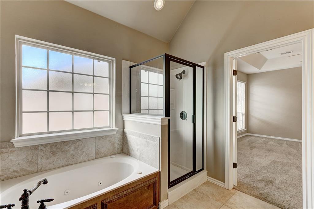 16612 Moorgate Ln, Edmond, OK 73012 photo 24