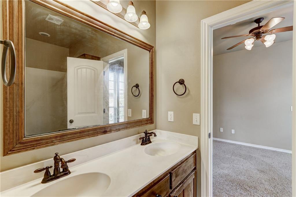 16612 Moorgate Ln, Edmond, OK 73012 photo 32