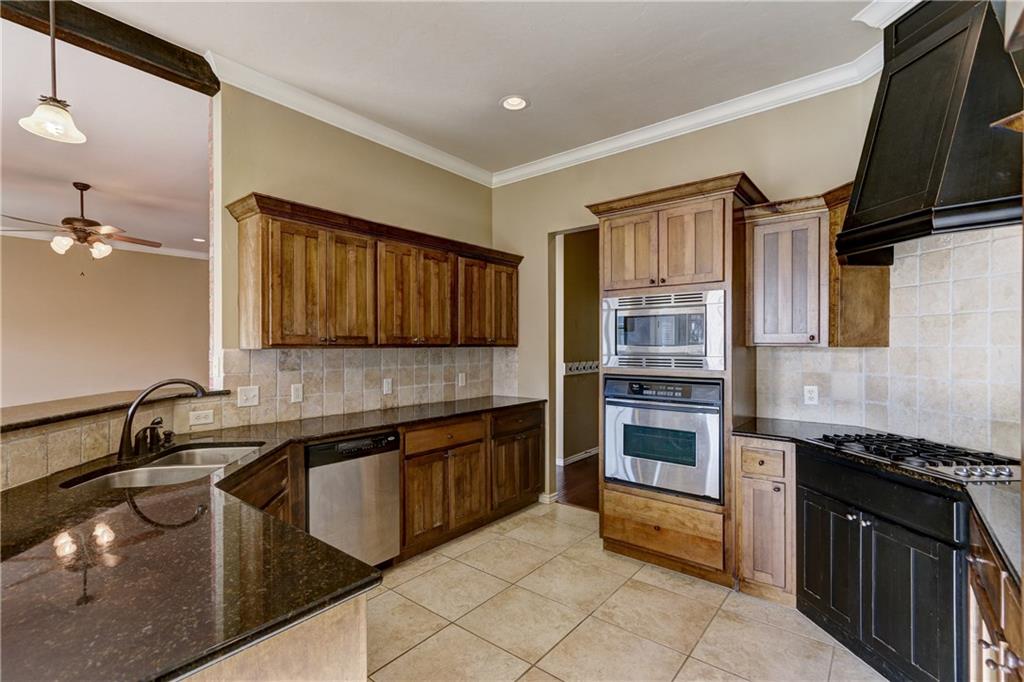16612 Moorgate Ln, Edmond, OK 73012 photo 15