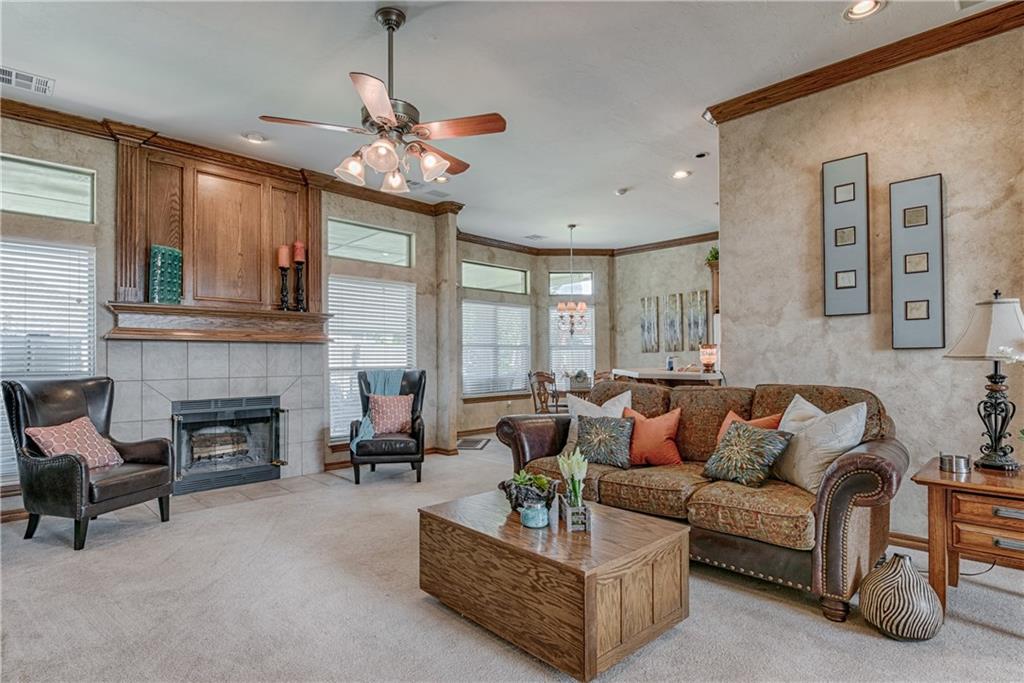 2201 Oak Dr, Moore, OK 73170 photo 7