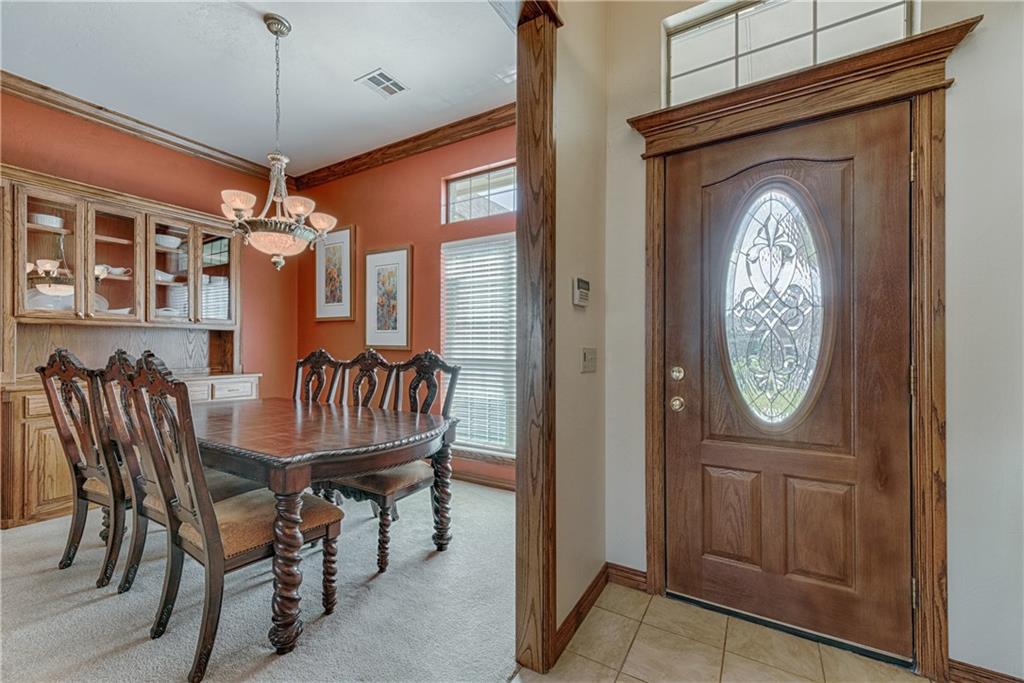 2201 Oak Dr, Moore, OK 73170 photo 5
