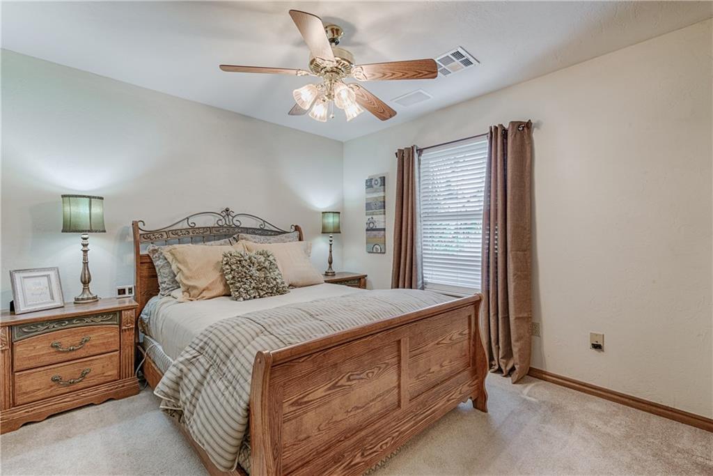 2201 Oak Dr, Moore, OK 73170 photo 26