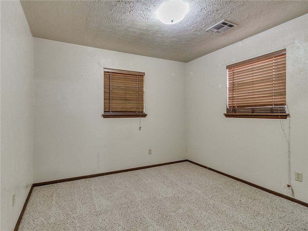 Undisclosed, Bethany, OK 73008 photo 11