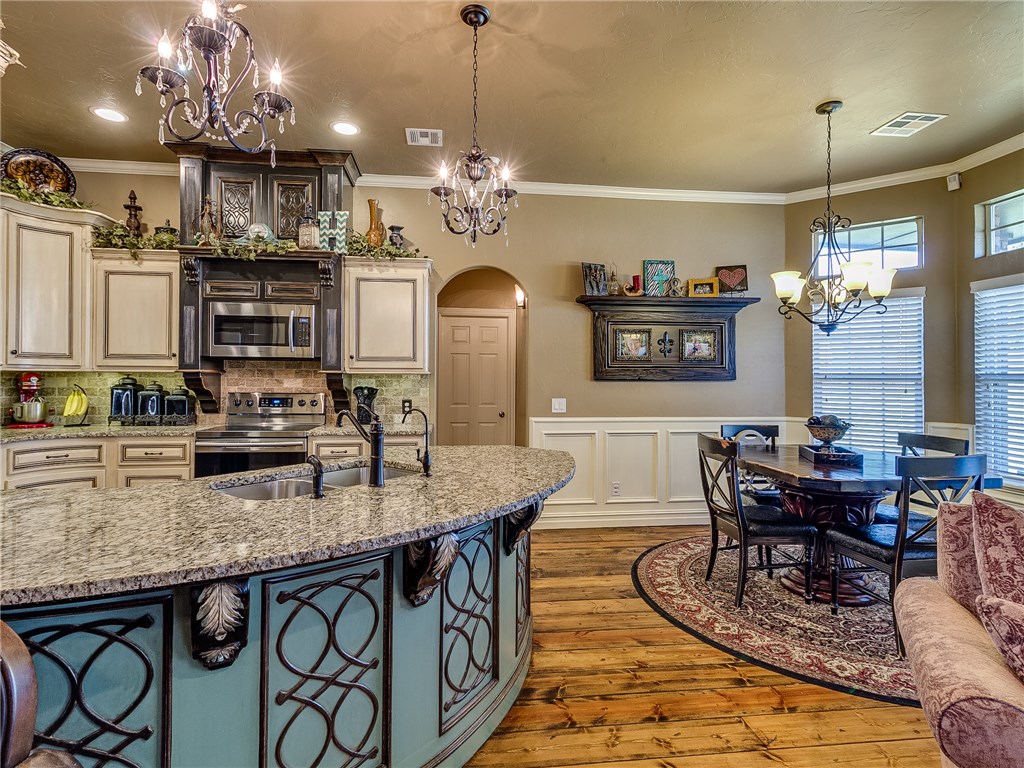 4601 Mackenzie Dr, Moore, OK 73160 photo 15