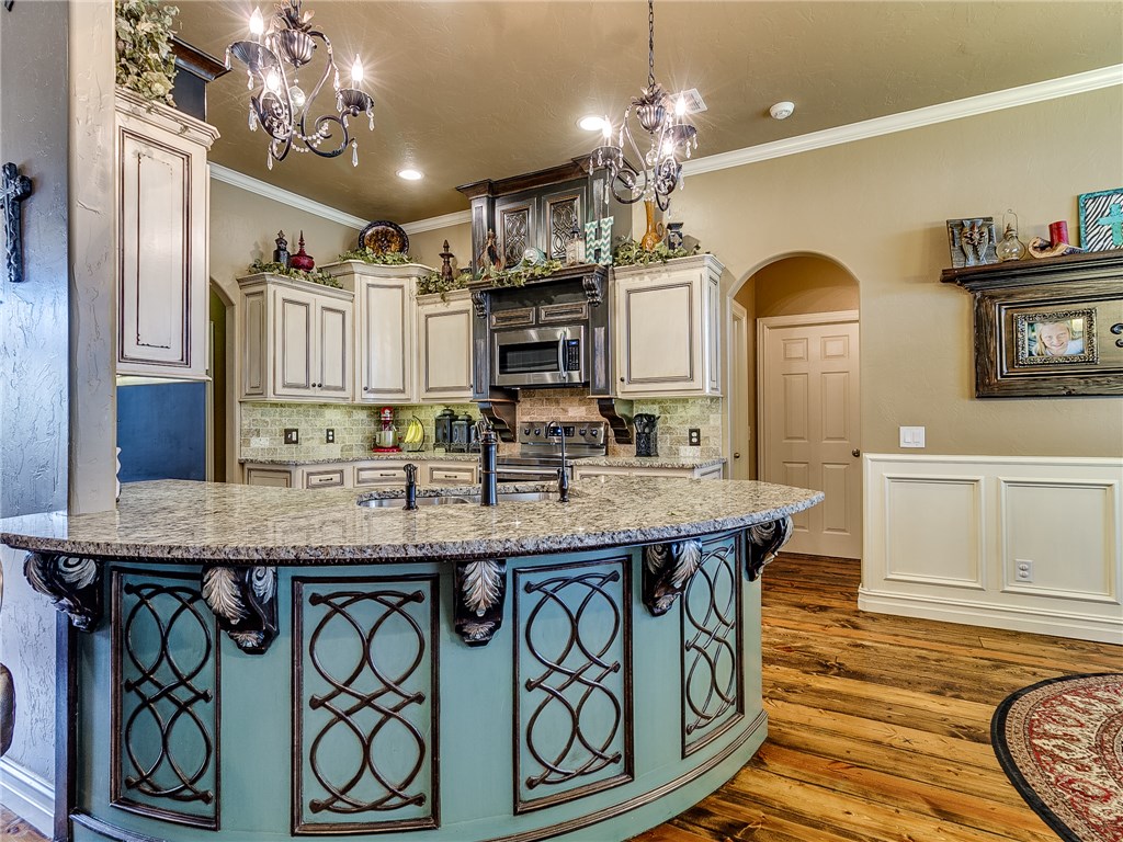 4601 Mackenzie Dr, Moore, OK 73160 photo 14
