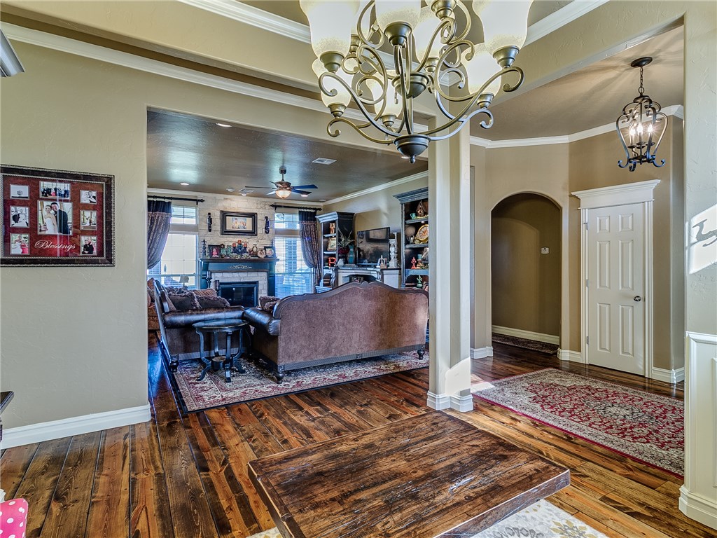 4601 Mackenzie Dr, Moore, OK 73160 photo 8