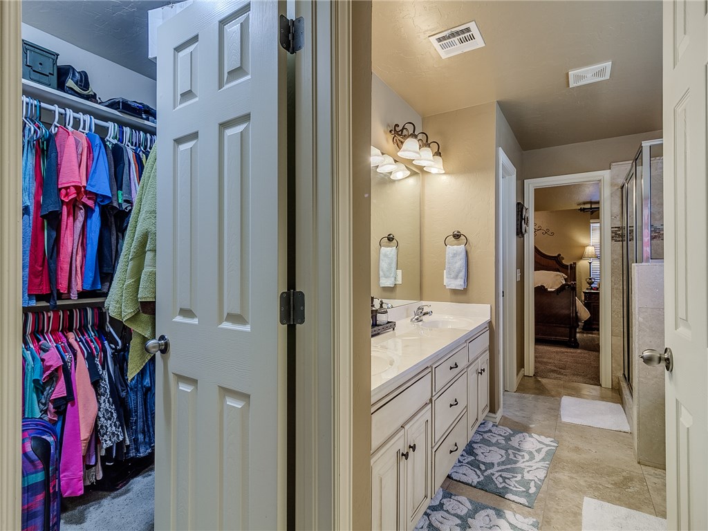 4601 Mackenzie Dr, Moore, OK 73160 photo 33