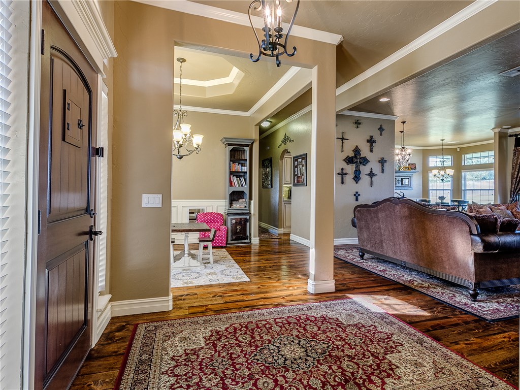 4601 Mackenzie Dr, Moore, OK 73160 photo 7