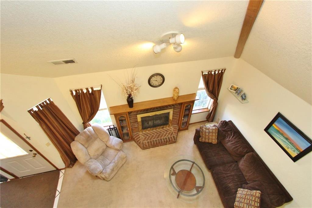 809 W Elder Dr, Mustang, OK 73064 photo 7