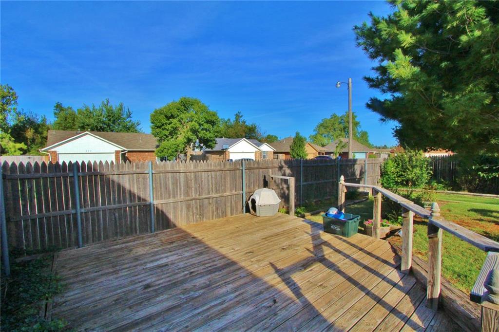 809 W Elder Dr, Mustang, OK 73064 photo 32