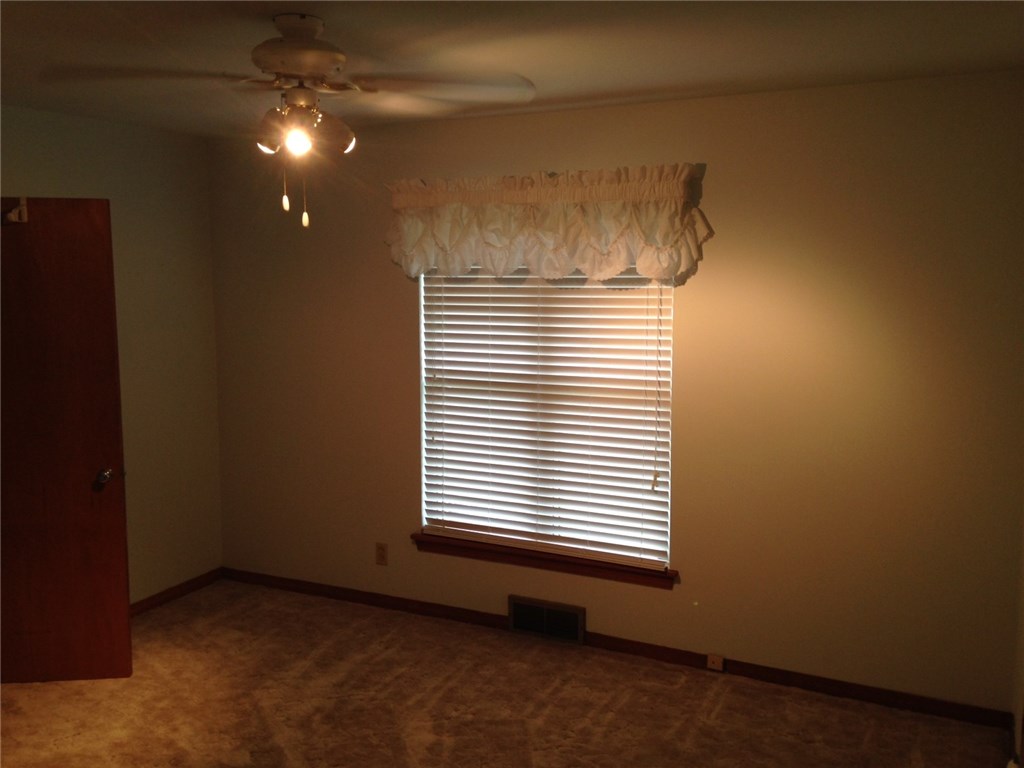 532 SW 2nd St, Moore, OK 73160 photo 16